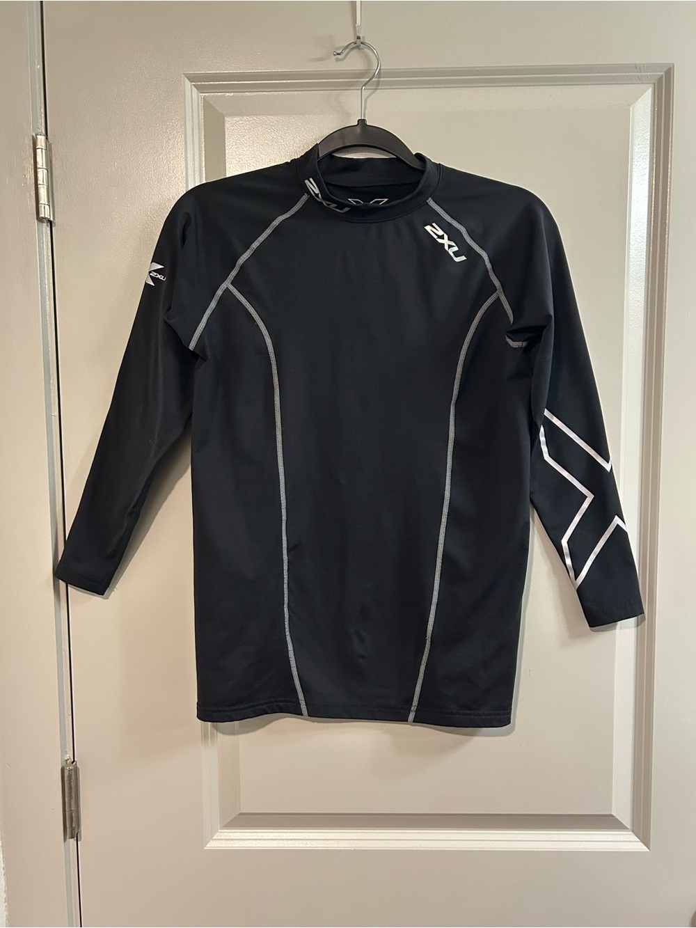 2XU Black Long-Sleeve Men’s Thermal Compression Long Sleeve